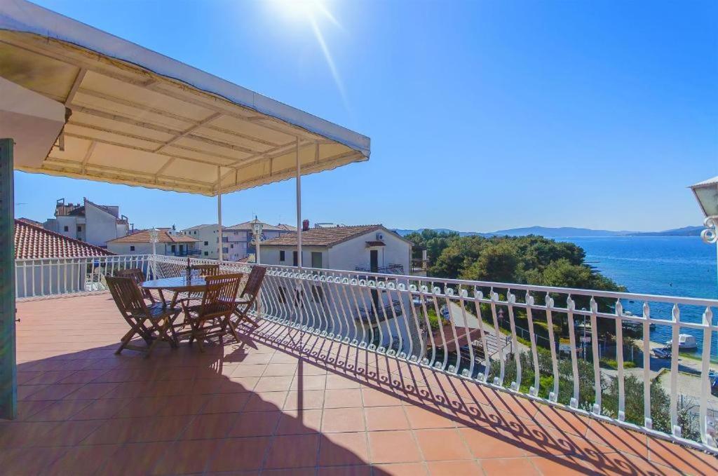Three Bedroom Apartment With Amazing Sea View Trogir Exterior photo
